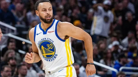 异域对决，两军激烈碰撞！圣洛伦索客场能否再展雄风，续写不败传奇？